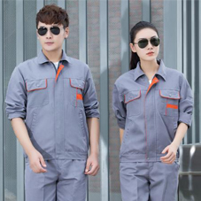 在免費停車場 沒穿工作服 來車就收費