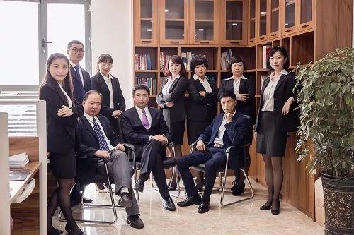 團(tuán)體定制西服多少錢(qián)?西服定制報(bào)價(jià)單